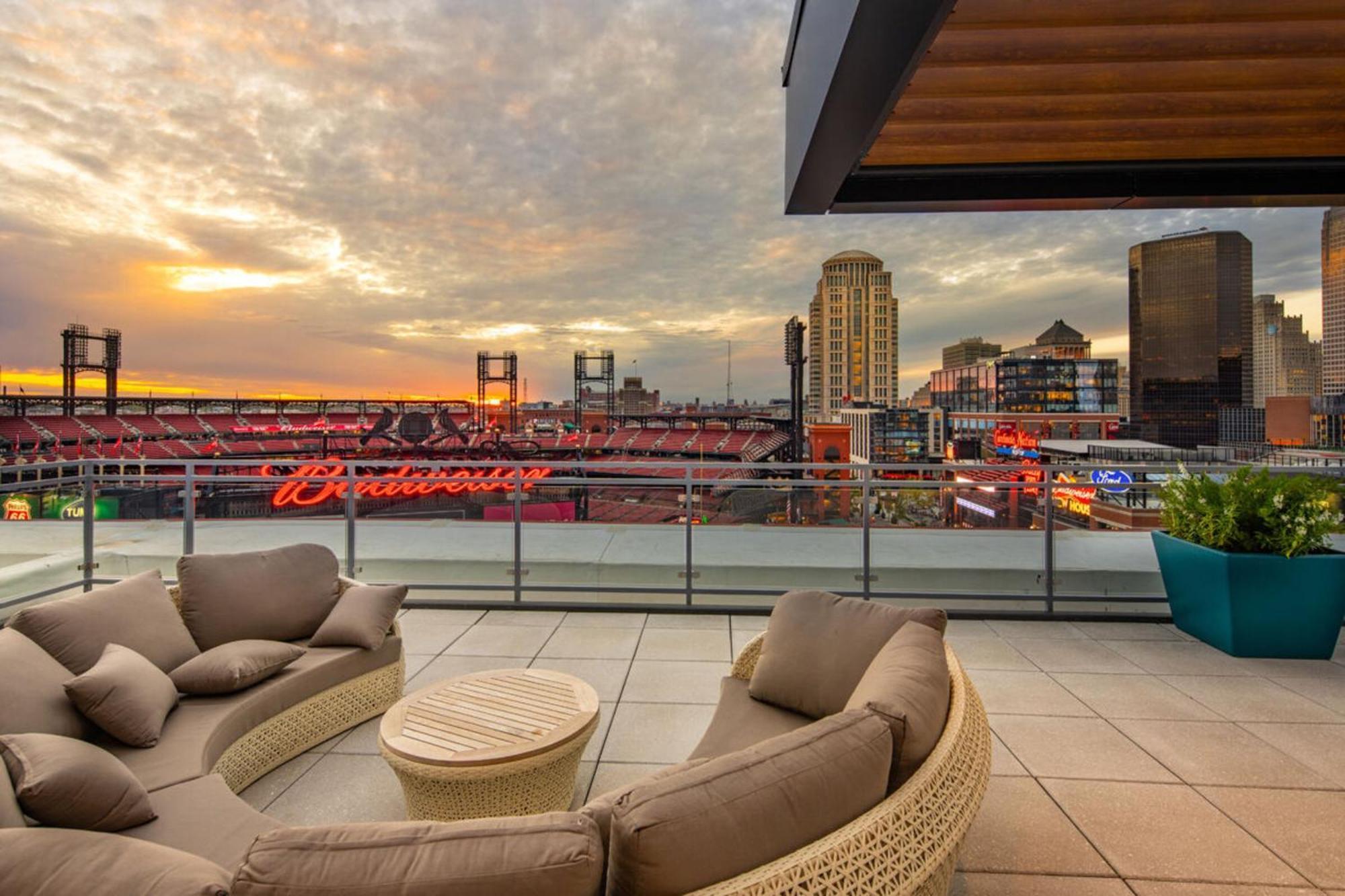St Louis Cardinals Apartments By Barsala Saint Louis Dış mekan fotoğraf